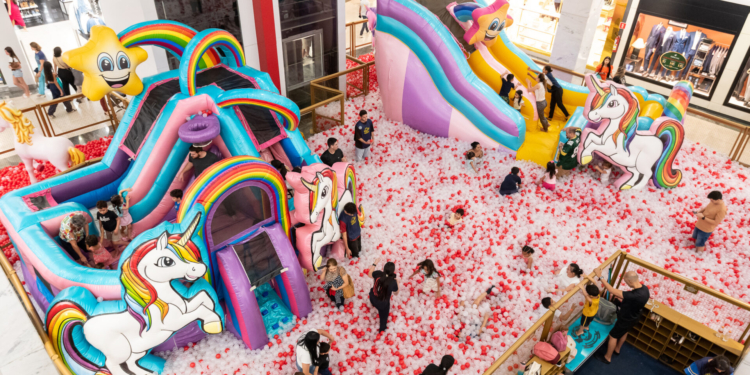 Universo mágico dos unicórnios chega ao TGS com piscina de bolinhas gigante