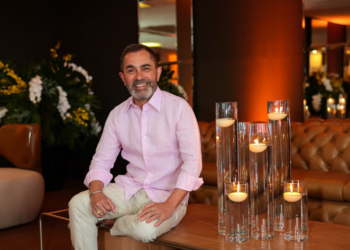 César Serra celebra aniversário com festa no Unique Palace