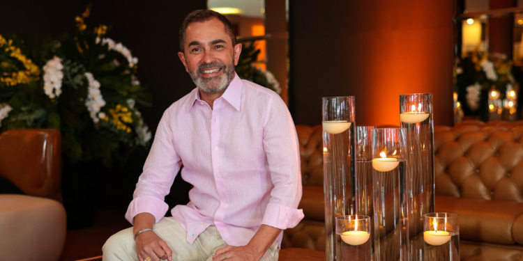 César Serra celebra aniversário com festa no Unique Palace