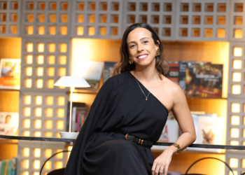 Luciana Canalli celebra 10 anos da ON Arquitetura com jantar na CASACOR Brasília