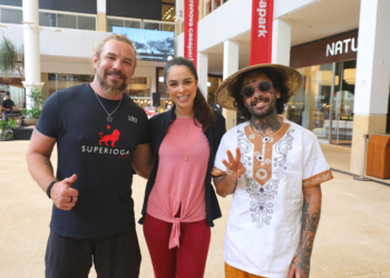 Arquitetos e designers de interiores do Casapark Prime realizam sessão de Yoga com Soundhealing