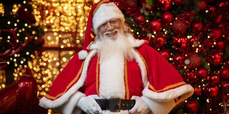 Boulevard Shopping Brasília tem chegada do Papai Noel com ingresso solidário