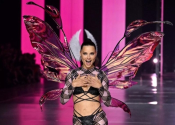 Democrático: veja quem desfilou no Victoria’s Secret Fashion Show após um hiato de 6 anos