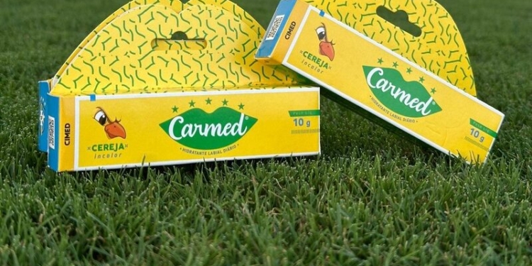 Cimed promove caça ao Carmed Canarinho em colaboração com a CBF e o jogo Brasil x Peru