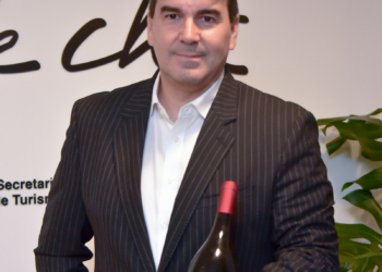 Vinícola Brasília lança nova safra do Monumental Syrah em evento exclusivo na Casa de Chá