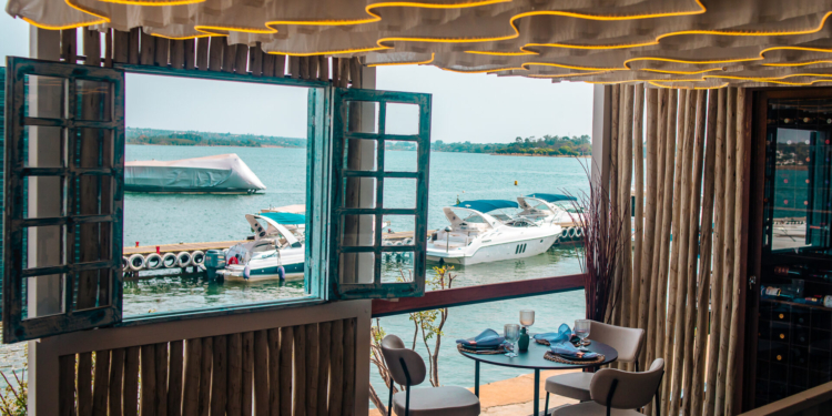 Restaurante Ocean é inaugurado às margens do Lago Paranoá