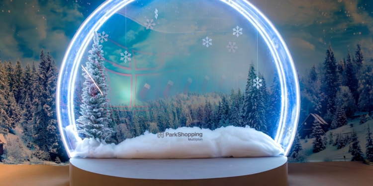 Casa do Papai Noel com experiências imersivas, solidariedade e diversas atrações brilham no Natal do Reino Iluminado ParkShopping