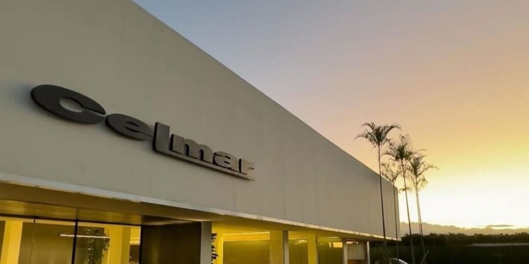 Após incêndio no showroom, Celmar Brasília permanece com atendimentos no deck externo