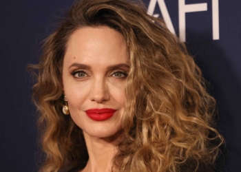 Será? Portal americano diz que Angelina Jolie vive crise financeira após divórcio com Brad Pitt