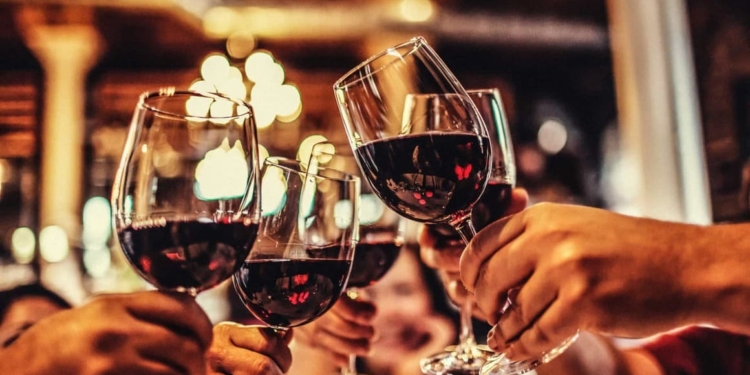 The Wine Party: uma noite inesquecível com muito vinho e música ao vivo