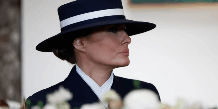 Melania Trump vestiu Adam Lippes na posse de Donald Trump