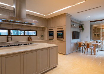 Mocha Mousse: Ornare apresenta projetos com a nova cor do ano