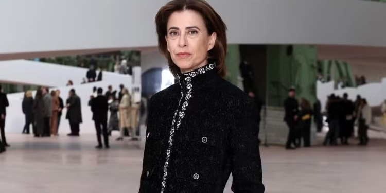 Chanel: Fernanda Torres desembarca na Alta-Costura em Paris