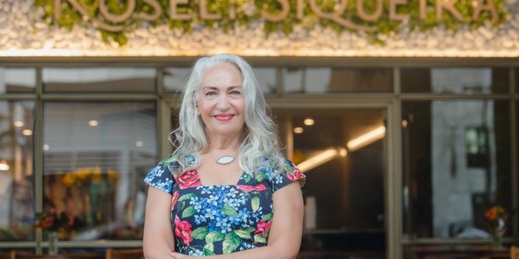 A cosmetóloga das famosas, Roseli Siqueira, inaugura clínica no Brasil 21, em Brasília