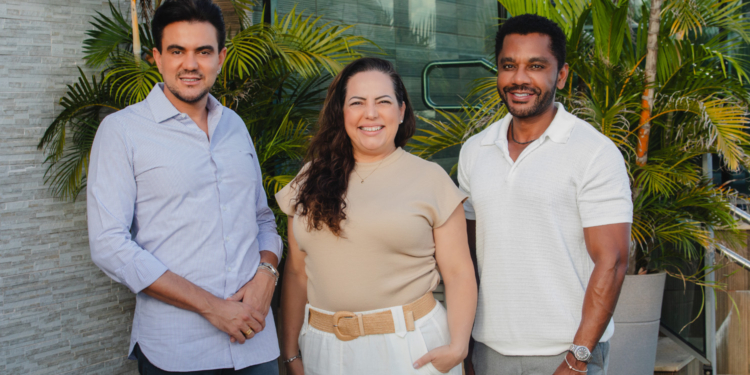 Tiago Correia e Wellington Marques anfitrionam evento exclusivo em homenagem à nova coordenadora de marketing do Grupo Tauá Resorts, Tânia Souza