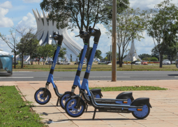 JET chega a Brasília com cobranças extras e seguro “surpresa”. Usuários reclamam!