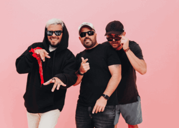 Bloco Eduardo e Mônica agita o Abre-Alas, festa de Carnaval do Brasília Shopping