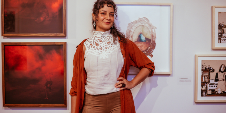 Visita à mostra “História(s) da arte brasileira | multiplicidade da coleção Moraes e Oliveira” reúne o público para falar do trabalho dos artistas