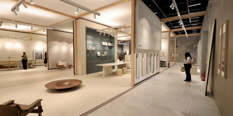 Mais dias, mais negócios e conexões: Expo Revestir 2025 inaugura nova era