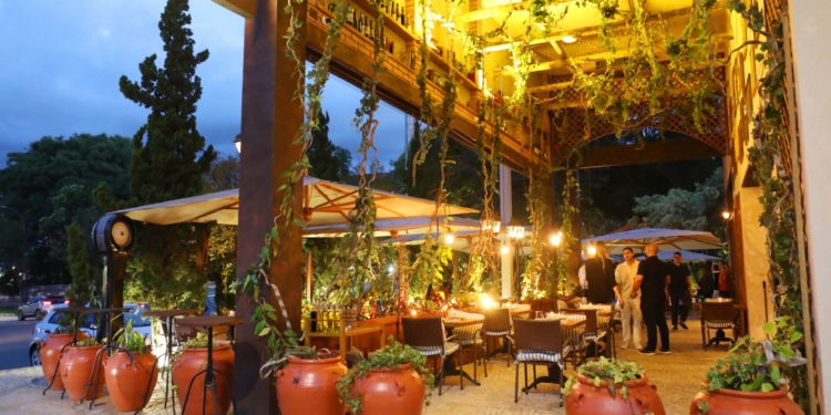 Nino Cucina promove degustação de vinhos