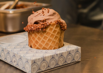 Mané Mercado recebe em primeira mão os novos gelatos Perdomo