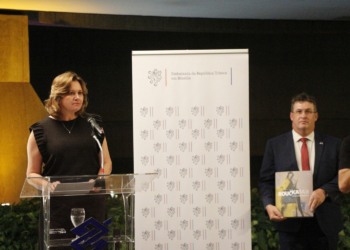 Com visita à exposição e lançamento de catálogo, o CCBB Brasília inaugurou a mostra “ROUČKA – Kafka em Movimento”