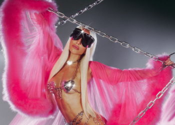 São Paulo: Sabrina Sato abre oficialmente o Carnaval 2025 com fantasia futurista