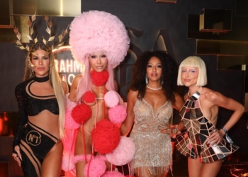 Camarote Nº1 ferve em terceira noite com astros de Hollywood, Sabrina Sato, Sheron Menezzes e show de funks icônicos