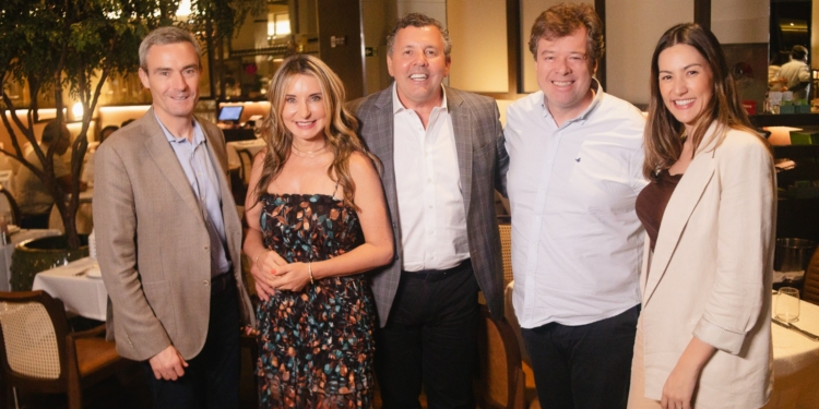 Noite de vinhos da Provence e Champagnes com Stéphane Richer de Forges no Piselli