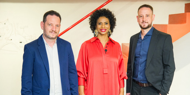 Galpão celebra noite histórica e inaugura nova fase como A Casa do Design Brasileiro