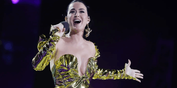 Katy Perry está confirmada para show em Brasília