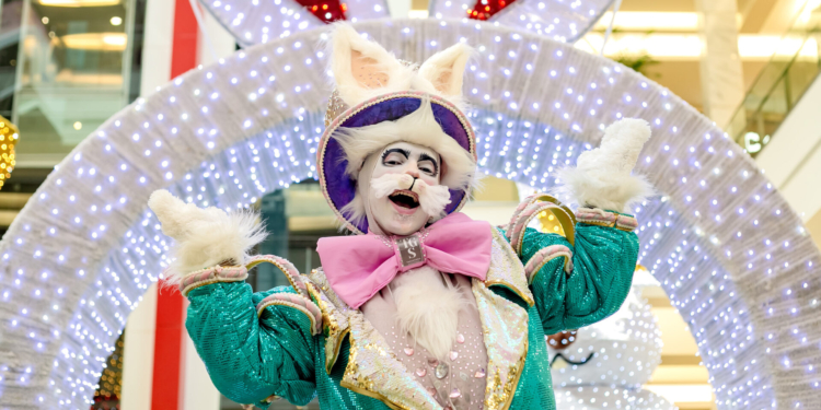 Sr. Coelho anima Páscoa no TGS com encontros lúdicos para a criançada