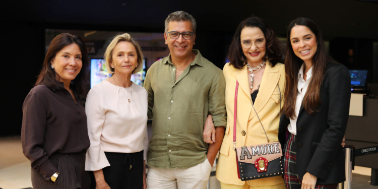 CASACOR Brasília reúne convidados no Casapark em torno de Pedro Ariel Santana