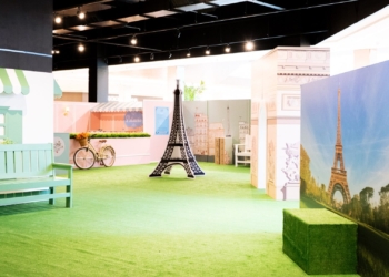 Petit Paris: ParkShopping traz diversão lúdica da Cidade Luz na Praça Central