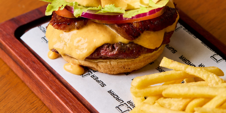 Festival Hamburgada do Mané Mercado traz combos deliciosos para quem é fã