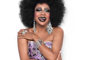 Silvetty Montilla é atração do Comédia Drag no Teatro Nacional