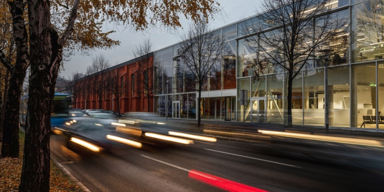 Últimos dias para conferir a exposição oficial do prêmio internacional EUmies Awards