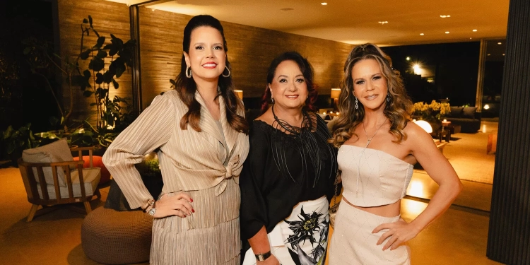 Manuella Rocha recebe seletos convidados em noite de festa para celebrar nova idade