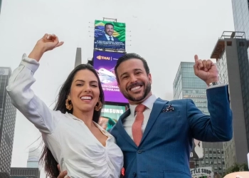 Pela segunda vez empresário brasiliense Ícaro Rollemberg tem imagem projetada no topo da Times Square