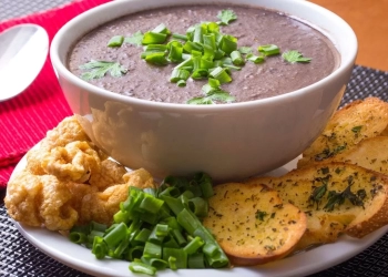 Restaurantes do Pontão Lago Sul oferecem opções irresistíveis para aquecer os dias frios do inverno