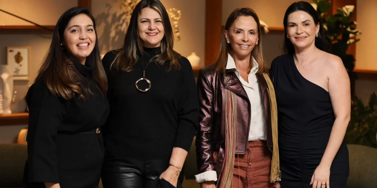 Artefacto Brasília recebe convidados para talk com a galerista Luiza Vaz sobre curadoria, arte e arquitetura