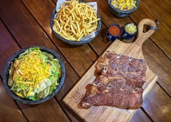 Brasa, afeto e tradição: almoço de Dia dos Pais na Fazenda Churrascada conta com banda sertaneja e delícias da casa