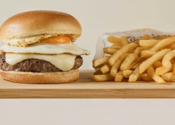 Sabores de aniversário: T.T. Burger traz burgers exclusivos para celebrar 12 anos de história