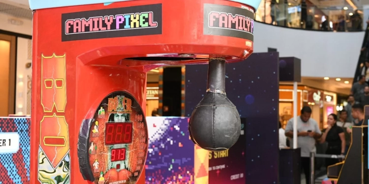 Brasília Shopping traz magia e nostalgia com playground retrô para o Dia das Crianças