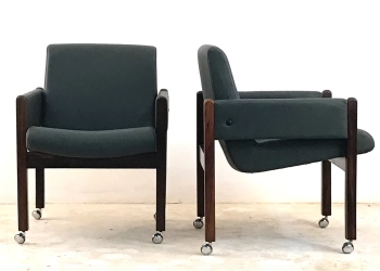 Sérgio Rodrigues Atelier lança a a reedição da poltrona Arcos em parceria com Hill House e Cerrado Cultural