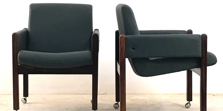 Sérgio Rodrigues Atelier lança a a reedição da poltrona Arcos em parceria com Hill House e Cerrado Cultural