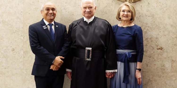 Posse no STF abre nova fase de diálogo no serviço público com presença do Sindjus