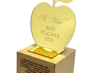 Remembear homenageia educadores em campanha especial pelo Dia dos Professores