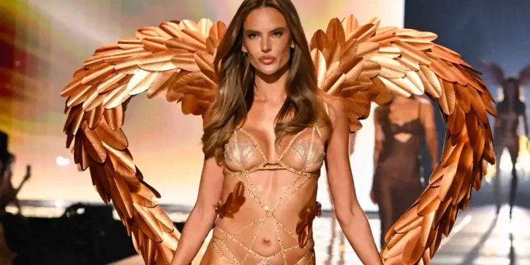 Victoria’s Secret Fashion Show 2025 destaca brasileiras e celebra o legado da marca no mundo fashion