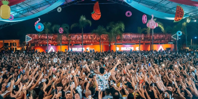 Em clima de verão, R2 apresenta programação inédita com festas e atrações musicais em Brasília